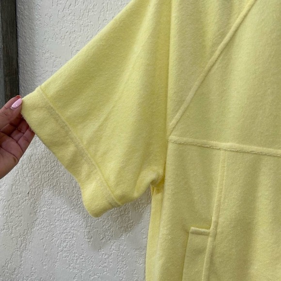 Out from under terry track zip up short sleeve jacket women’s size small - Picture 5 of 7